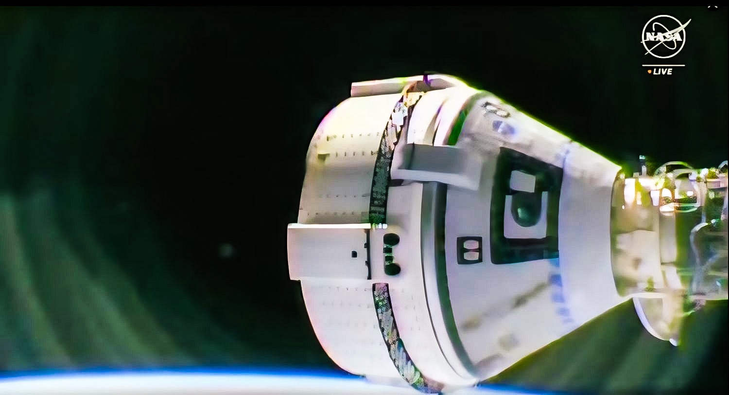 Starliner Crew Awaits Contingency Plan for Return to Earth Amidst Service Module Problems